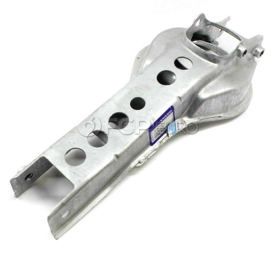 Volvo Control Arm - Genuine Volvo 9157102 | FCP Euro