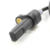 BMW ABS Wheel Speed Sensor - Delphi 34521182077