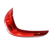 Volvo Tail Light - Genuine Volvo 31323034