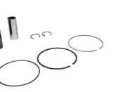 Volvo Piston Kit - Genuine Volvo 32240862