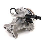 Land Rover Engine Water Pump - Genuine Land Rover LR121418