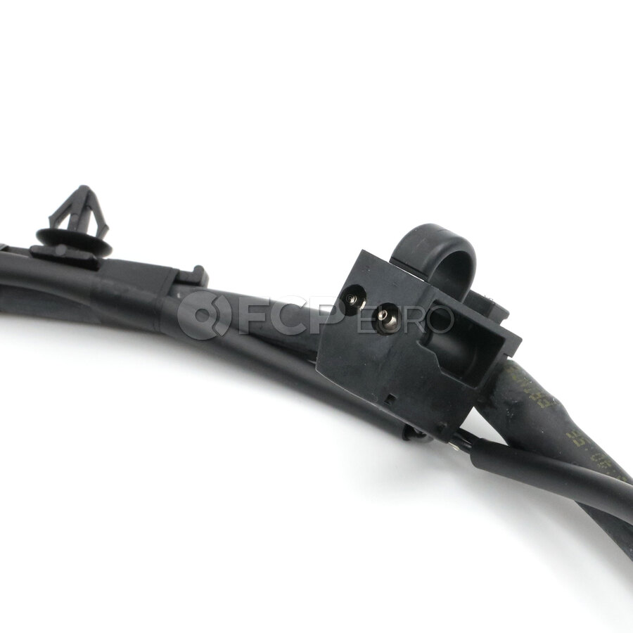 Volvo Windshield Washer Nozzle - Genuine Volvo 31349006 | FCP Euro