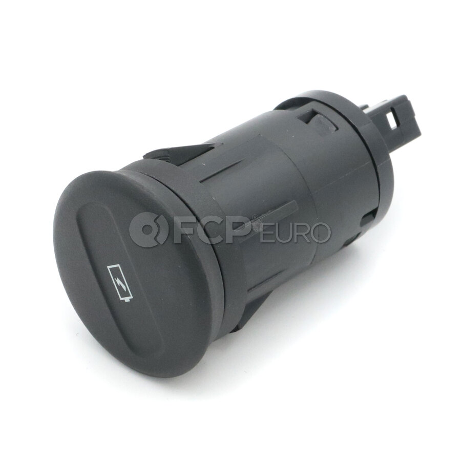 Volvo Audio Auxiliary Jack - Genuine Volvo 32371568 | FCP Euro