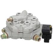 Mercedes Fuel Injection Fuel Distributor - Bosch 000074191380